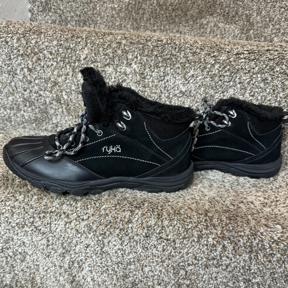RYKA Meridian Fur Lined Short Water Repellent Boot Size 7 - Picture 1 of 7